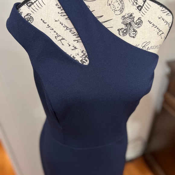 Blue formal gown - Picture 4 of 6